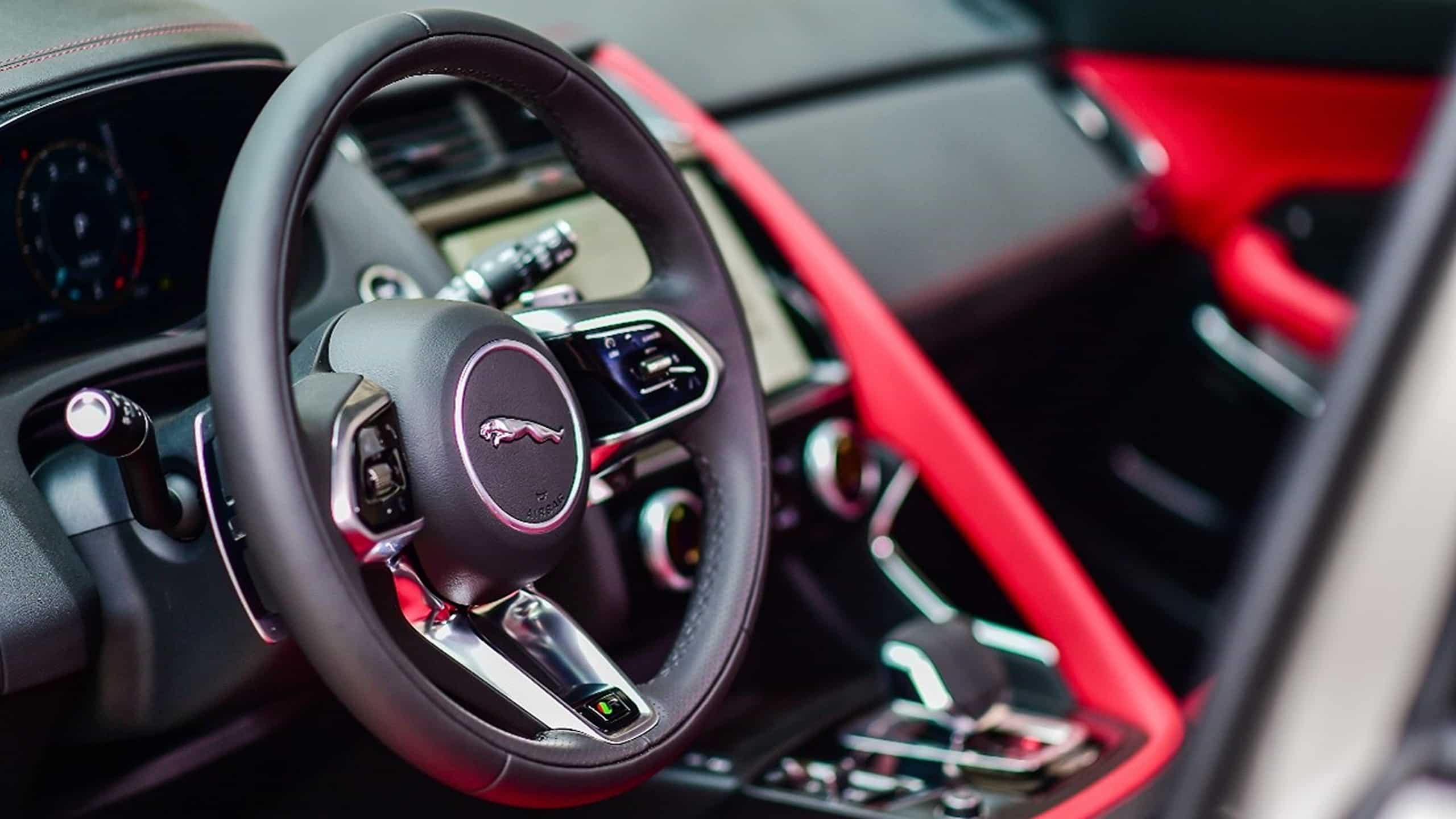 Jaguar E-Pace steering wheel